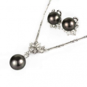 White Gold Pearl and Diamond Necklace and Earring Suite